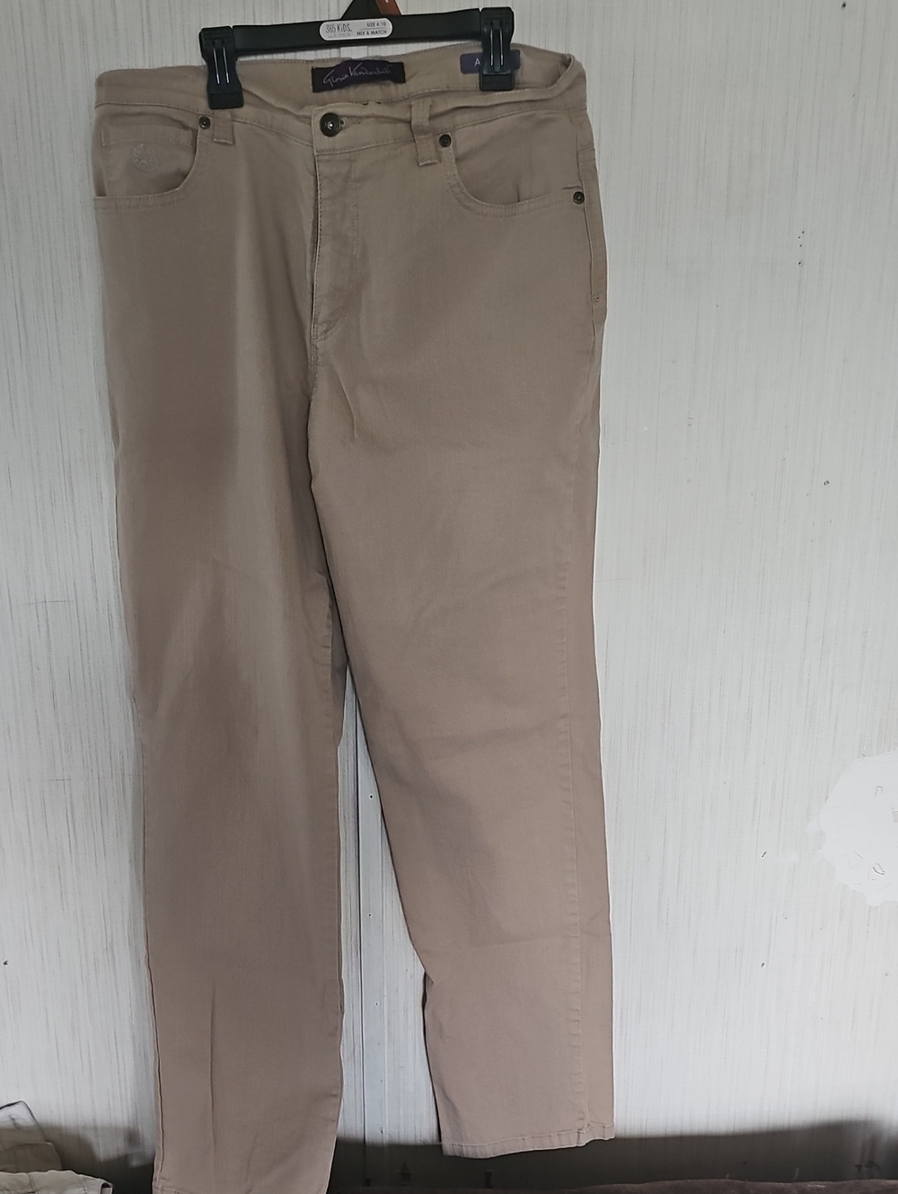 Gloria Vanderbilt Straight Leg Khaki Jeans - Light Tan